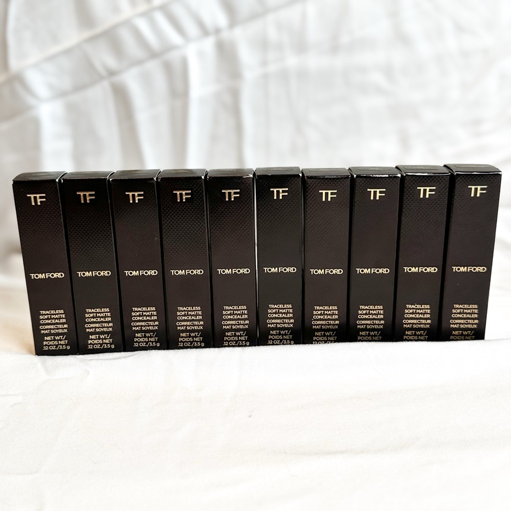 5W0 - TOM FORD Traceless Soft Matte Concealer in Color: 5W0 Tan 💜 - Picture 8 of 8